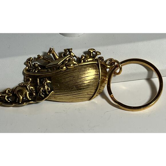 Key Chain Primavera AJC Penny Noah's Ark and Animals Gold Tone Heavy Vintage - Picture 1 of 7